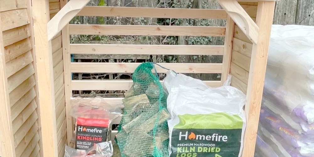 CMH Handcrafted Log Store - Front